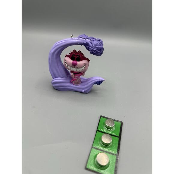 2024 Hallmark Keepsake Cheshire Cat Funko Ornament Disney Alice In Wonderland - Picture 5 of 5